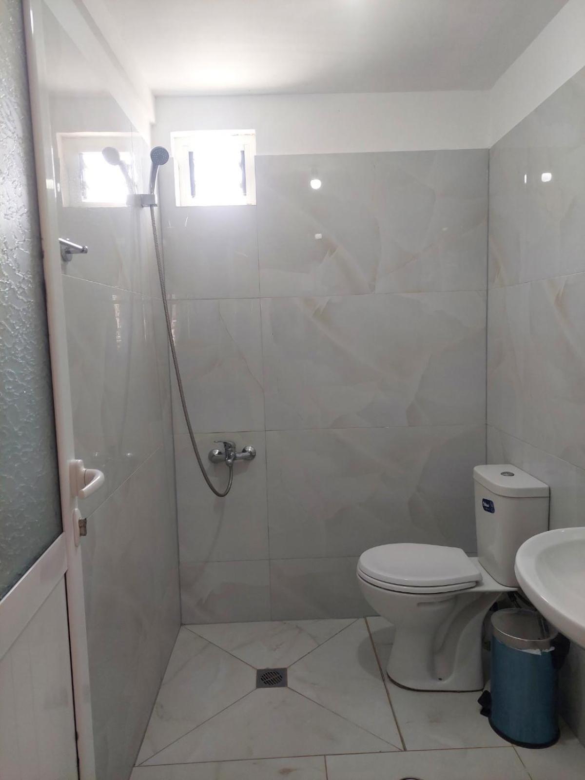 Qeparo Antonio Rooms Luaran gambar