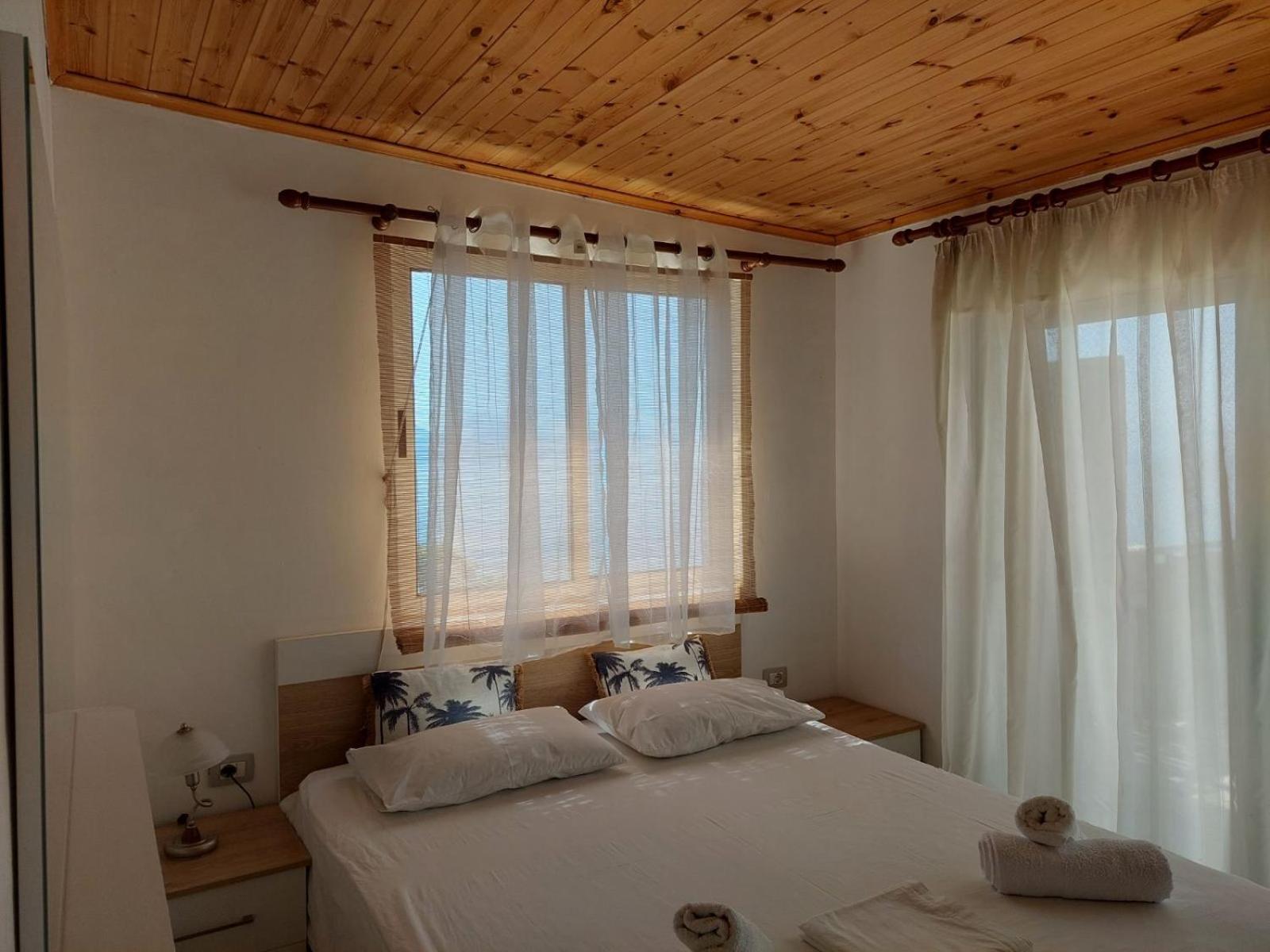 Qeparo Antonio Rooms Luaran gambar