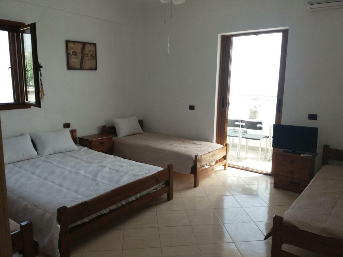 Qeparo Antonio Rooms Luaran gambar