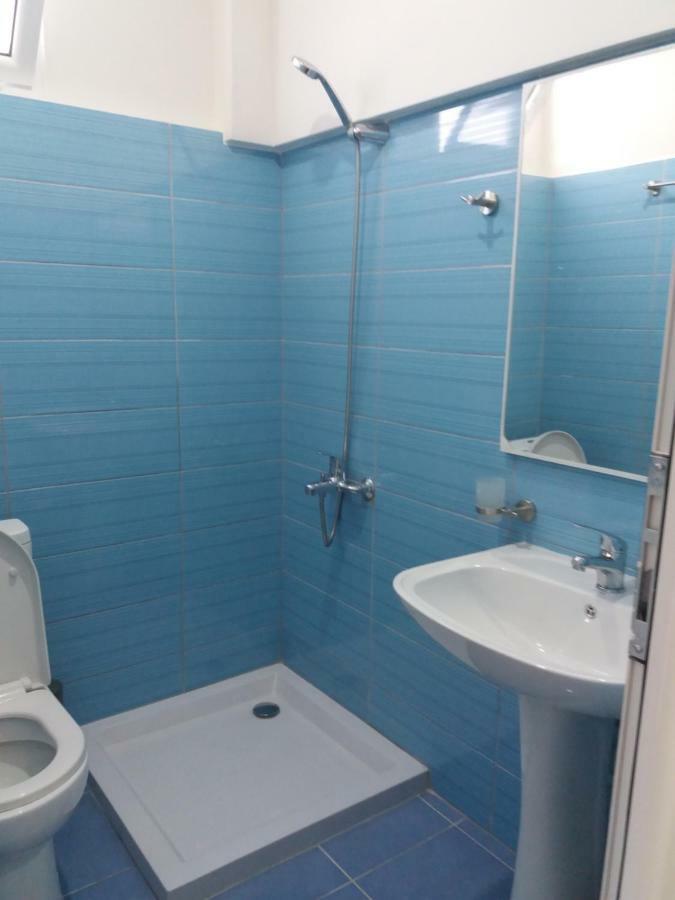 Qeparo Antonio Rooms Luaran gambar