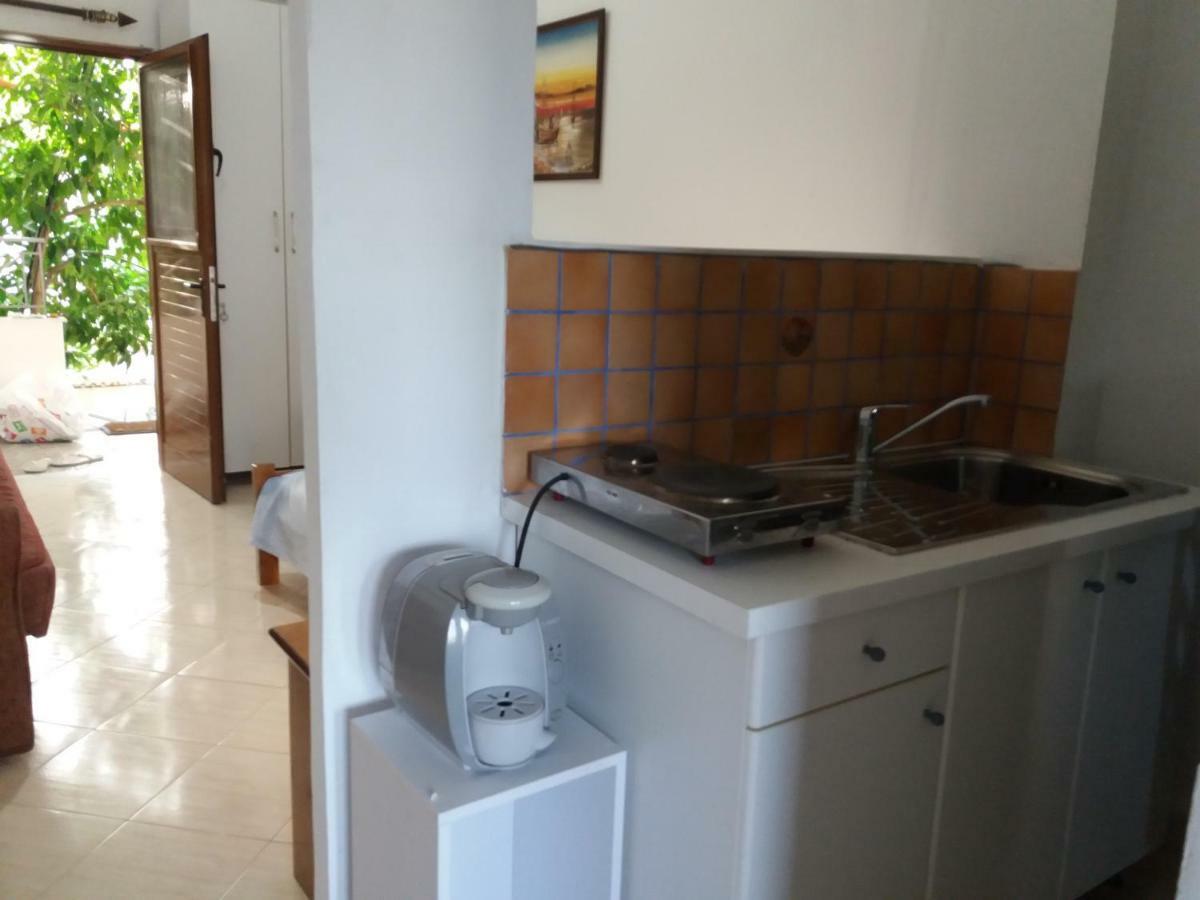 Qeparo Antonio Rooms Luaran gambar